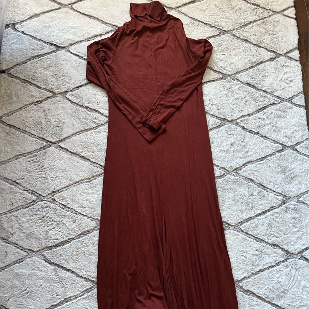Brown dress